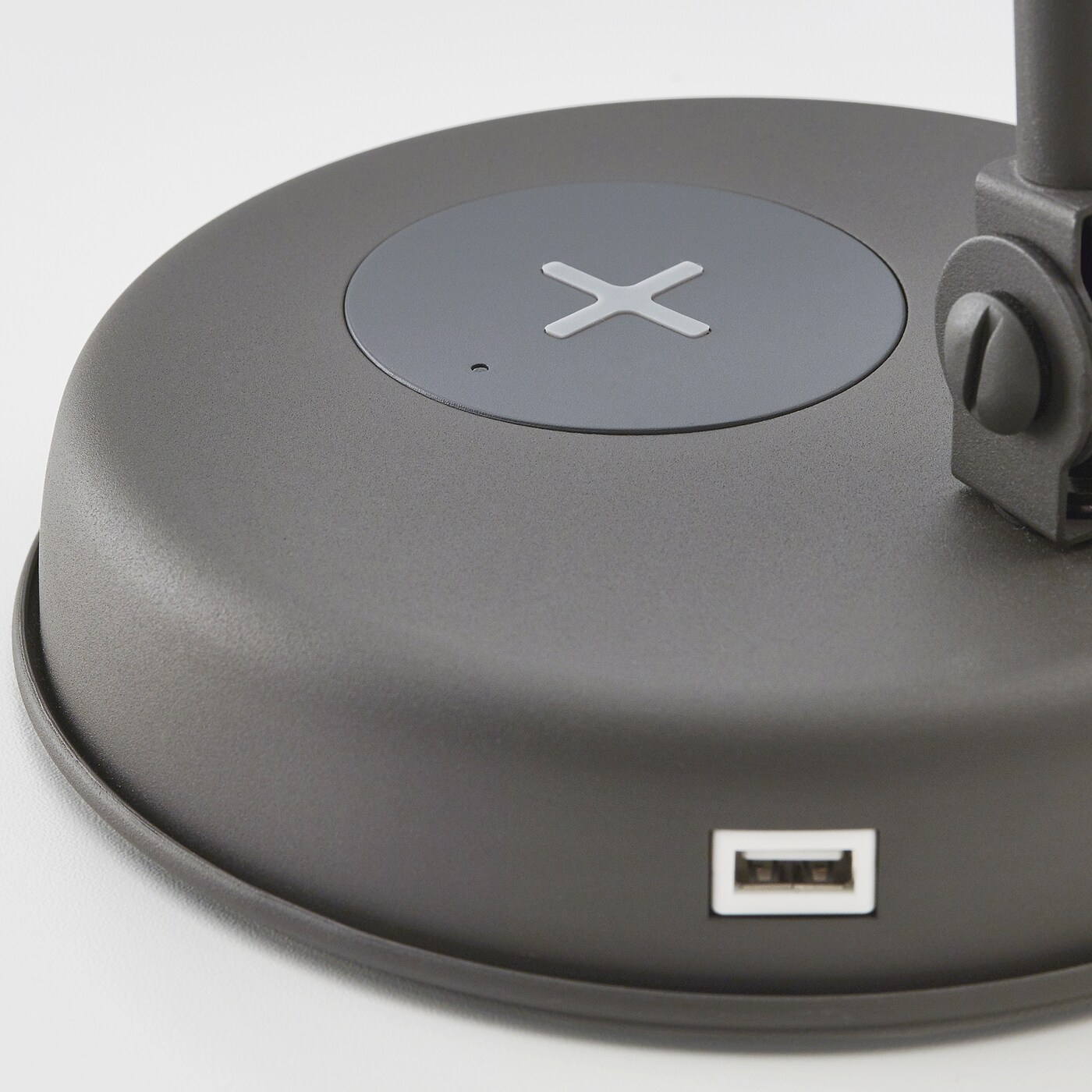 Hektar work lamp hot sale with wireless charging
