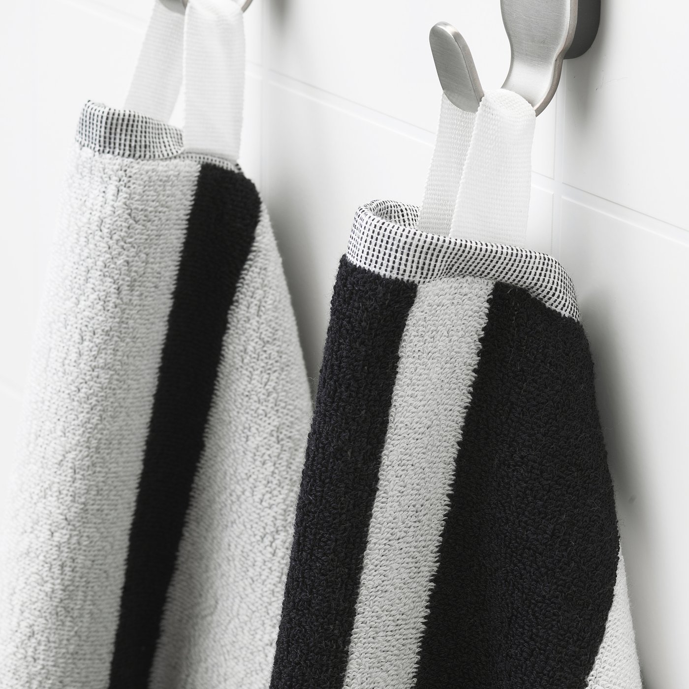 black & white bath towels