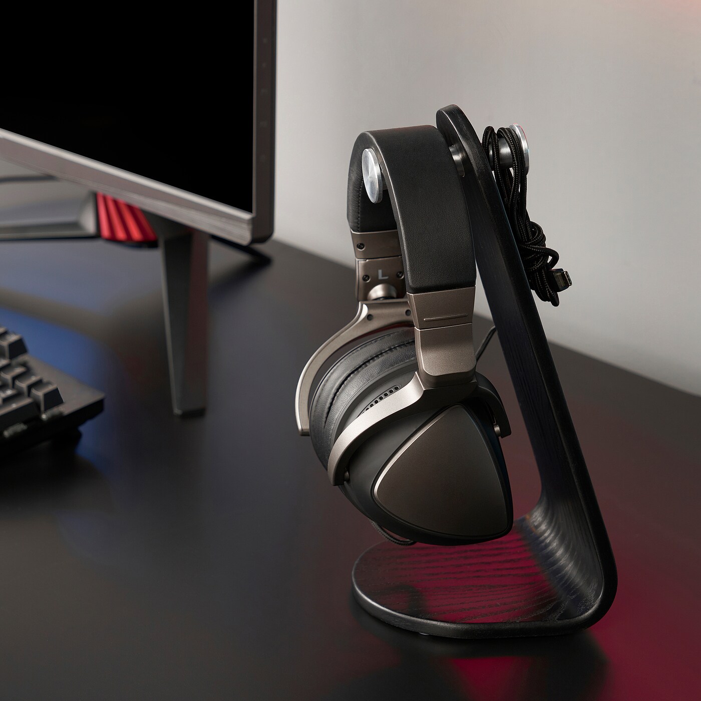 Computer headset store stand