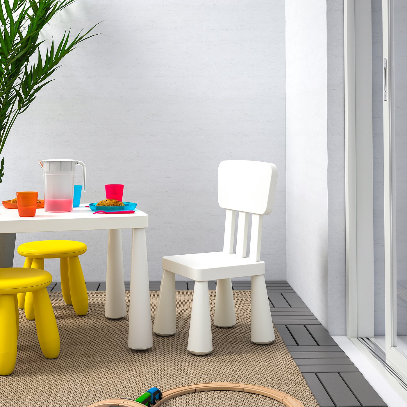 mammut ikea table and chairs