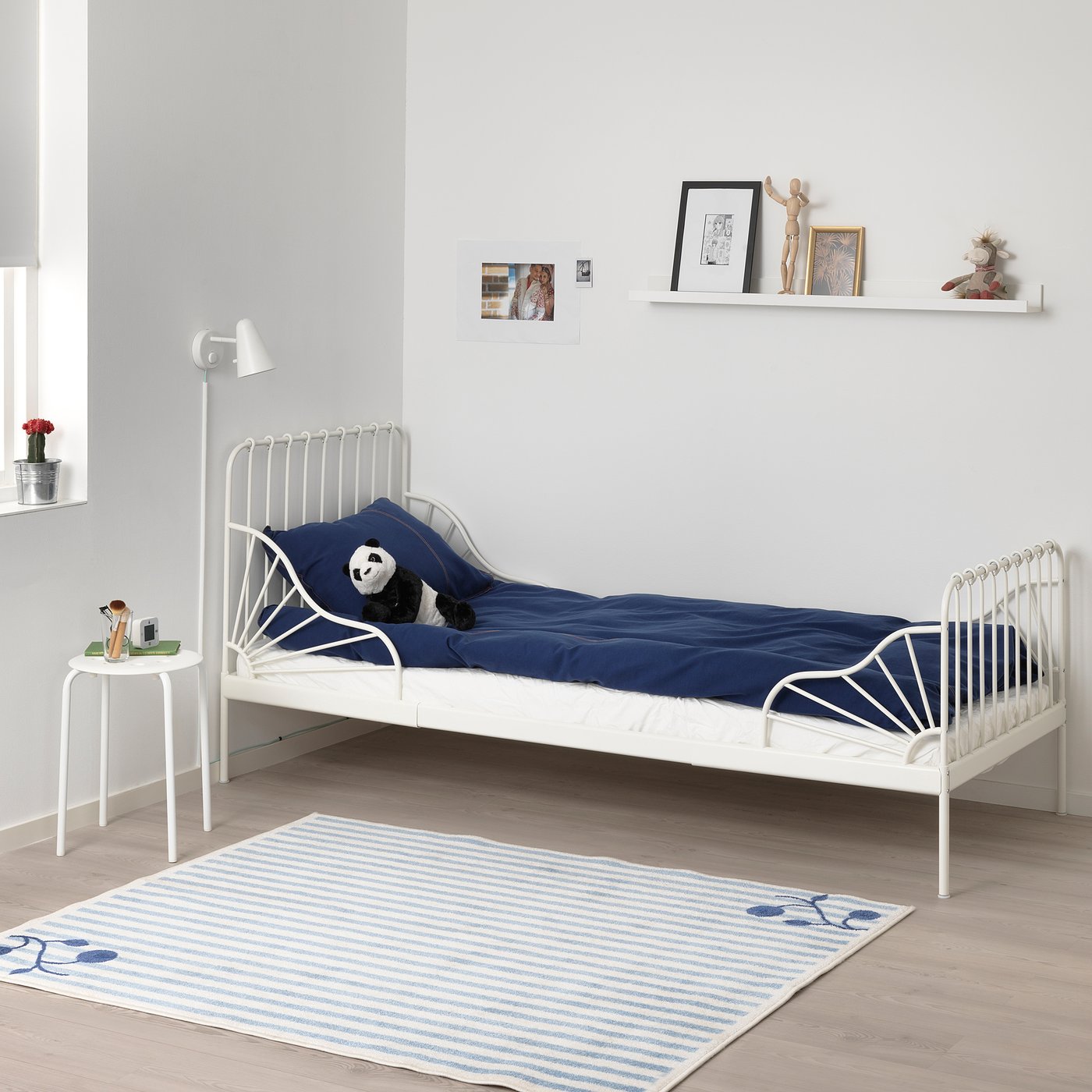 ikea childrens extendable bed