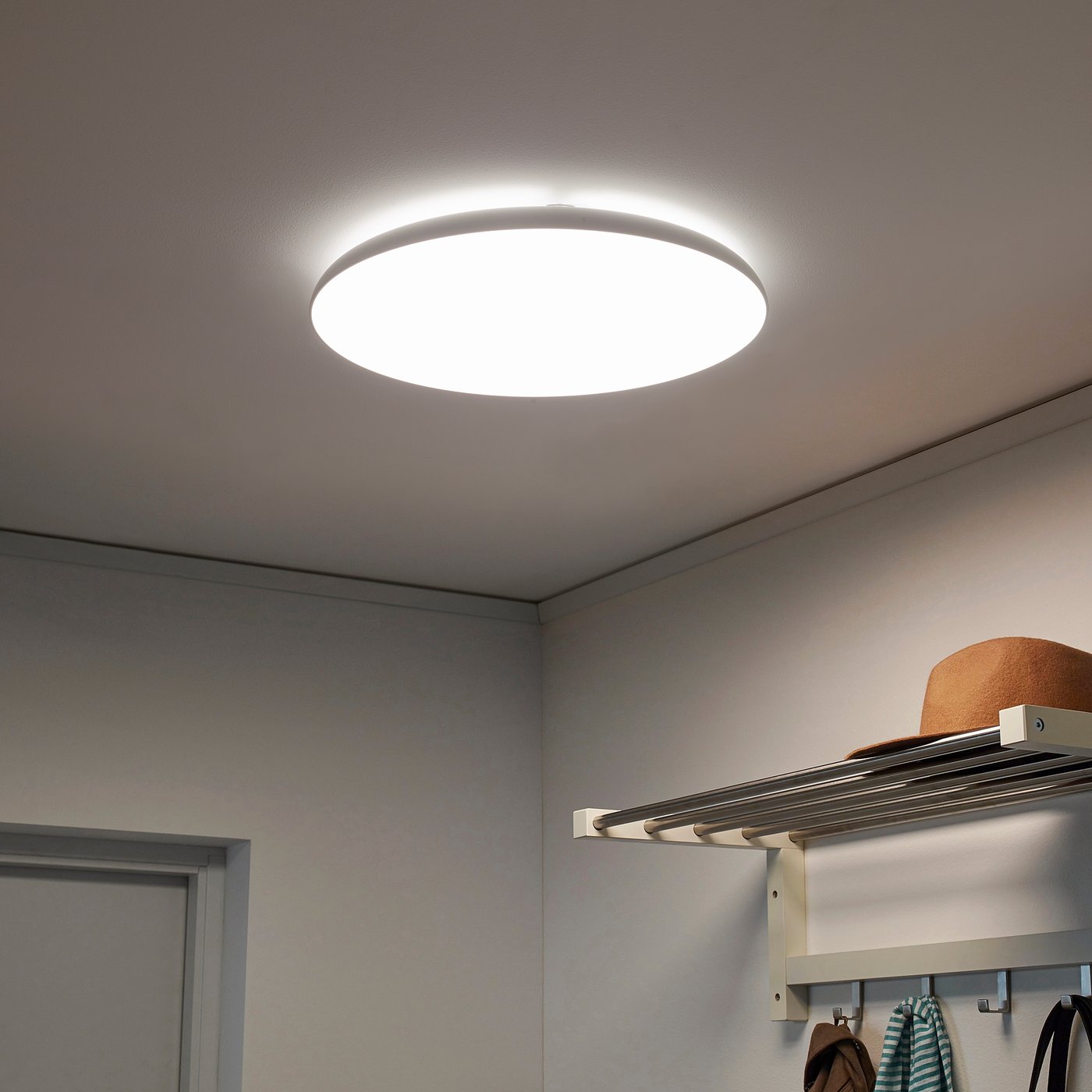 light ceiling fixture