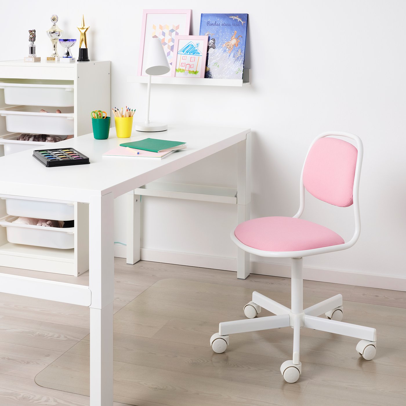 childrens pink desk chair
