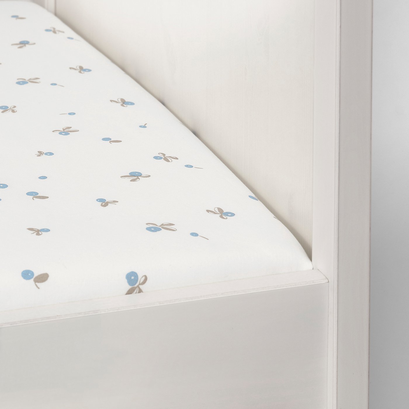 patterned cot bed sheets