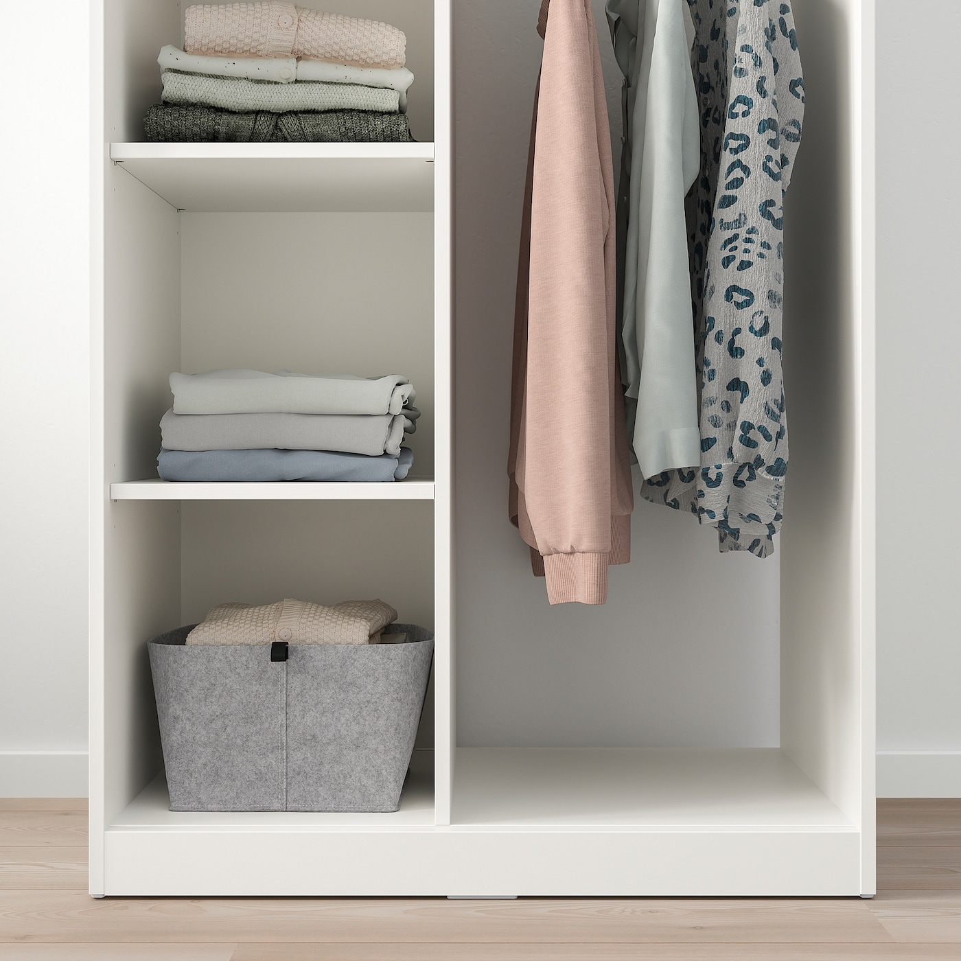 Syvde ikea shop open wardrobe