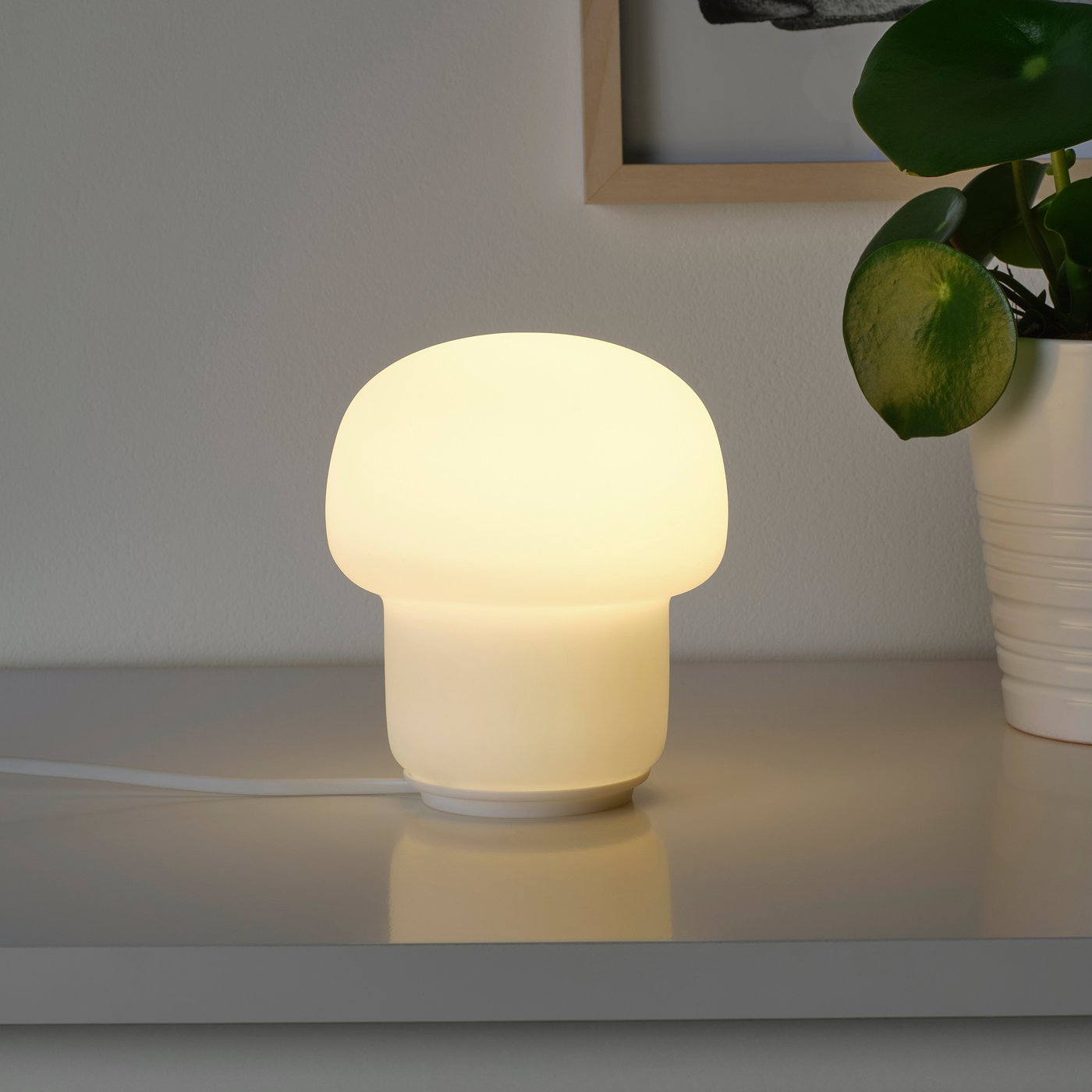 opal table lamp
