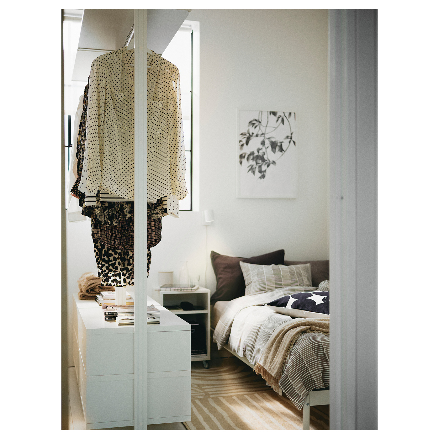 ins-image