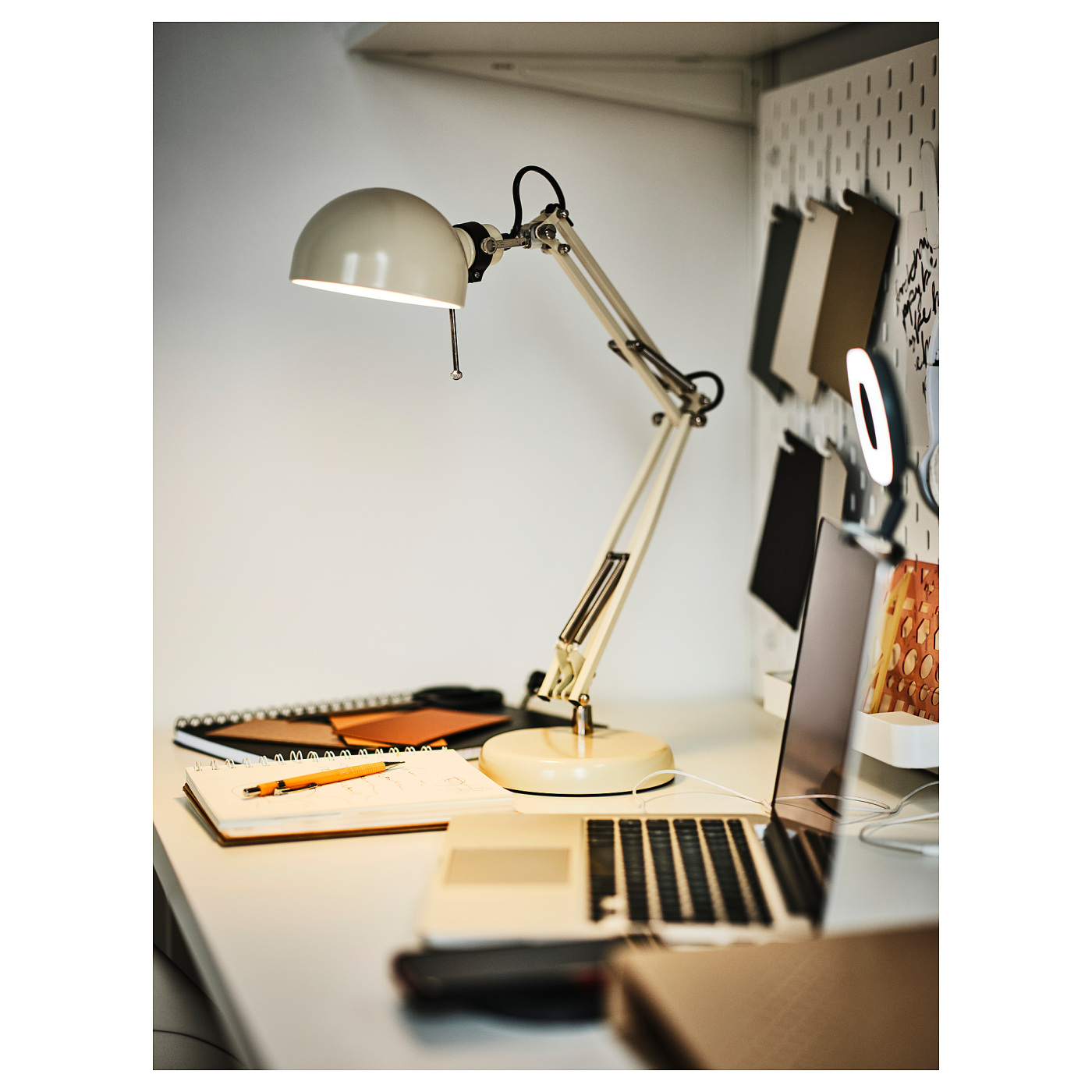 ins-image