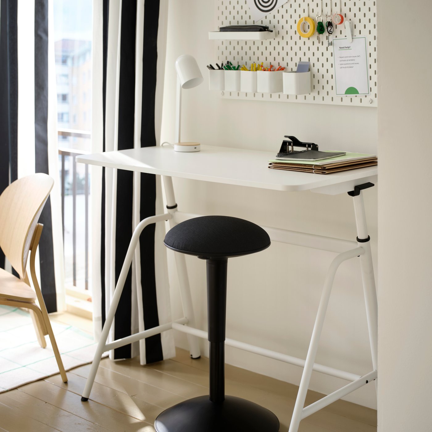 GLADHÖJDEN desk sit/stand white - IKEA