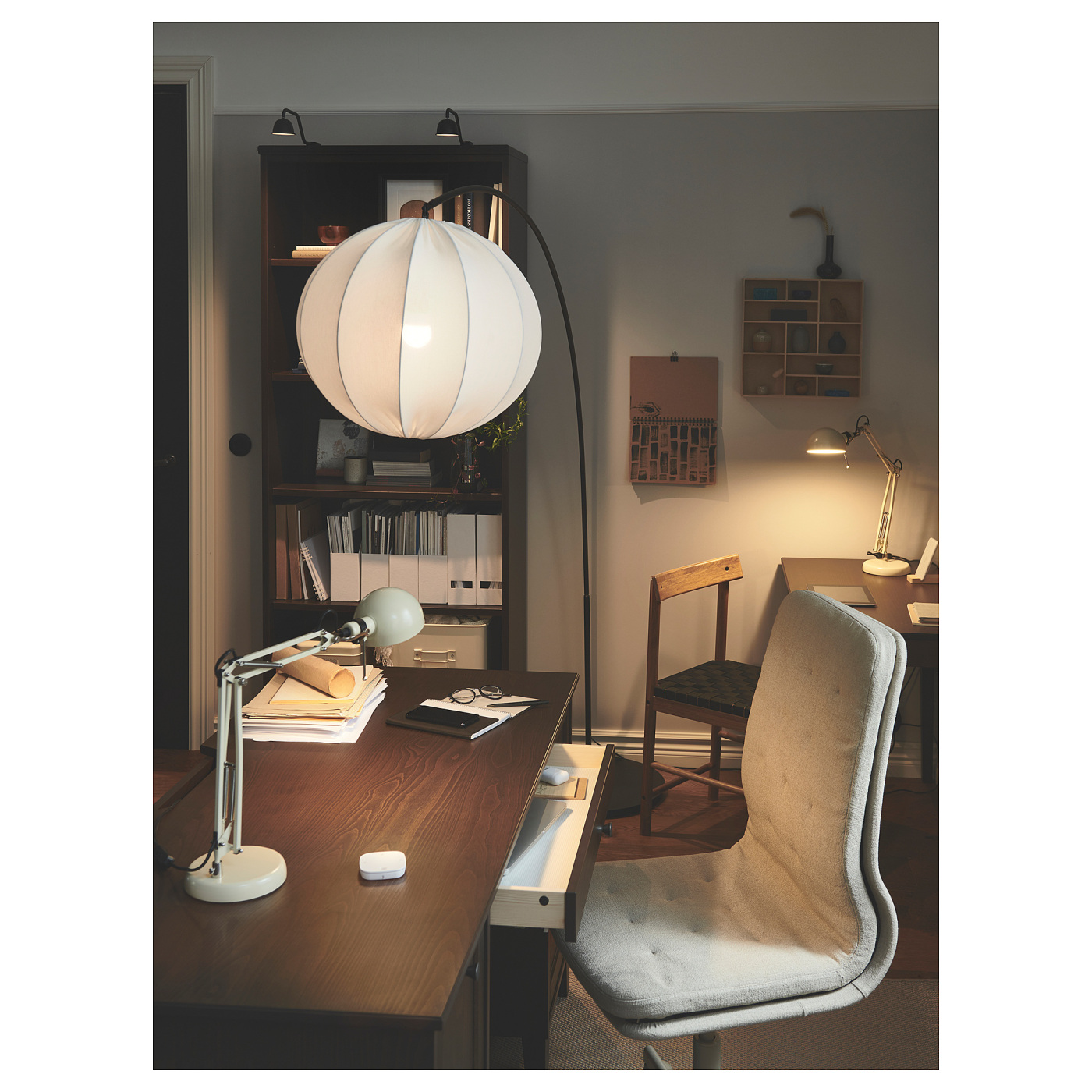 ins-image