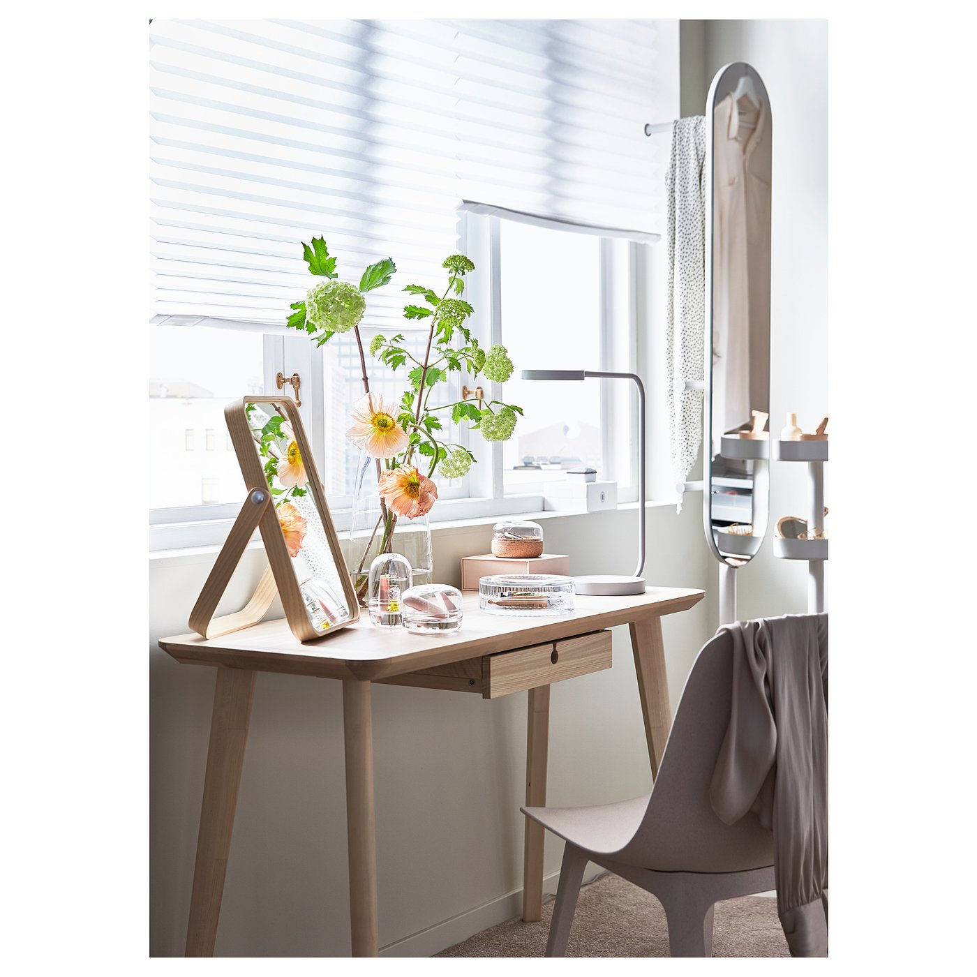 ins-image
