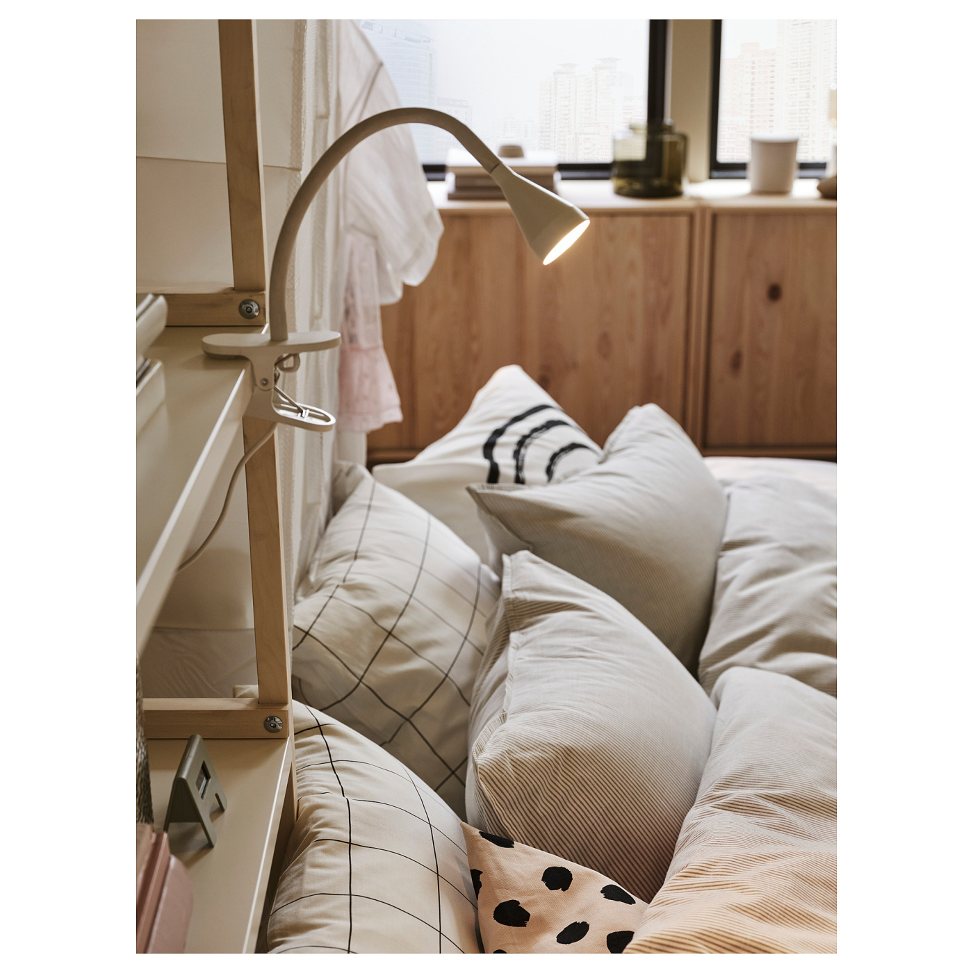 ins-image
