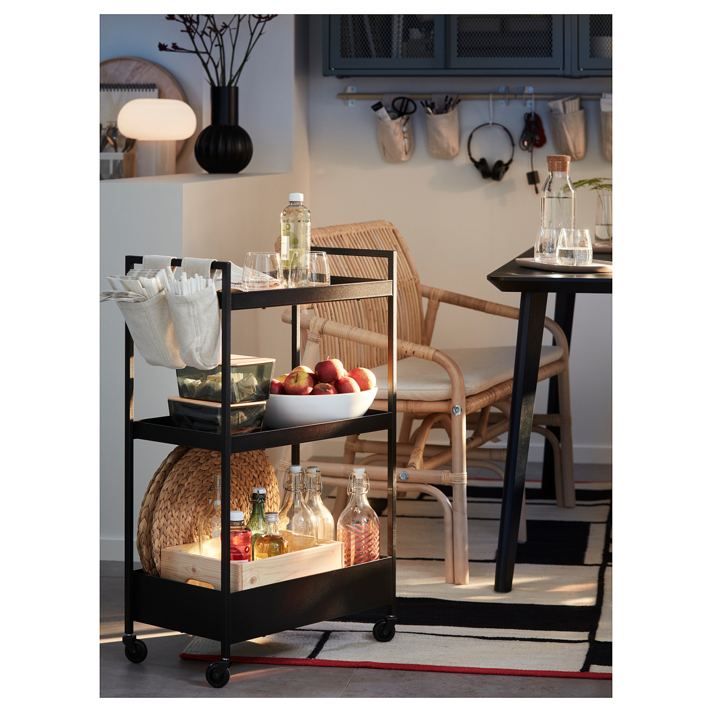 ins-image