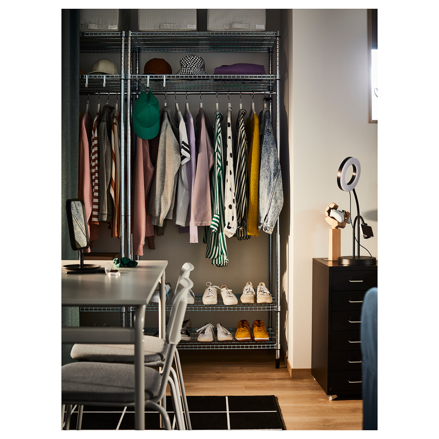 ins-image