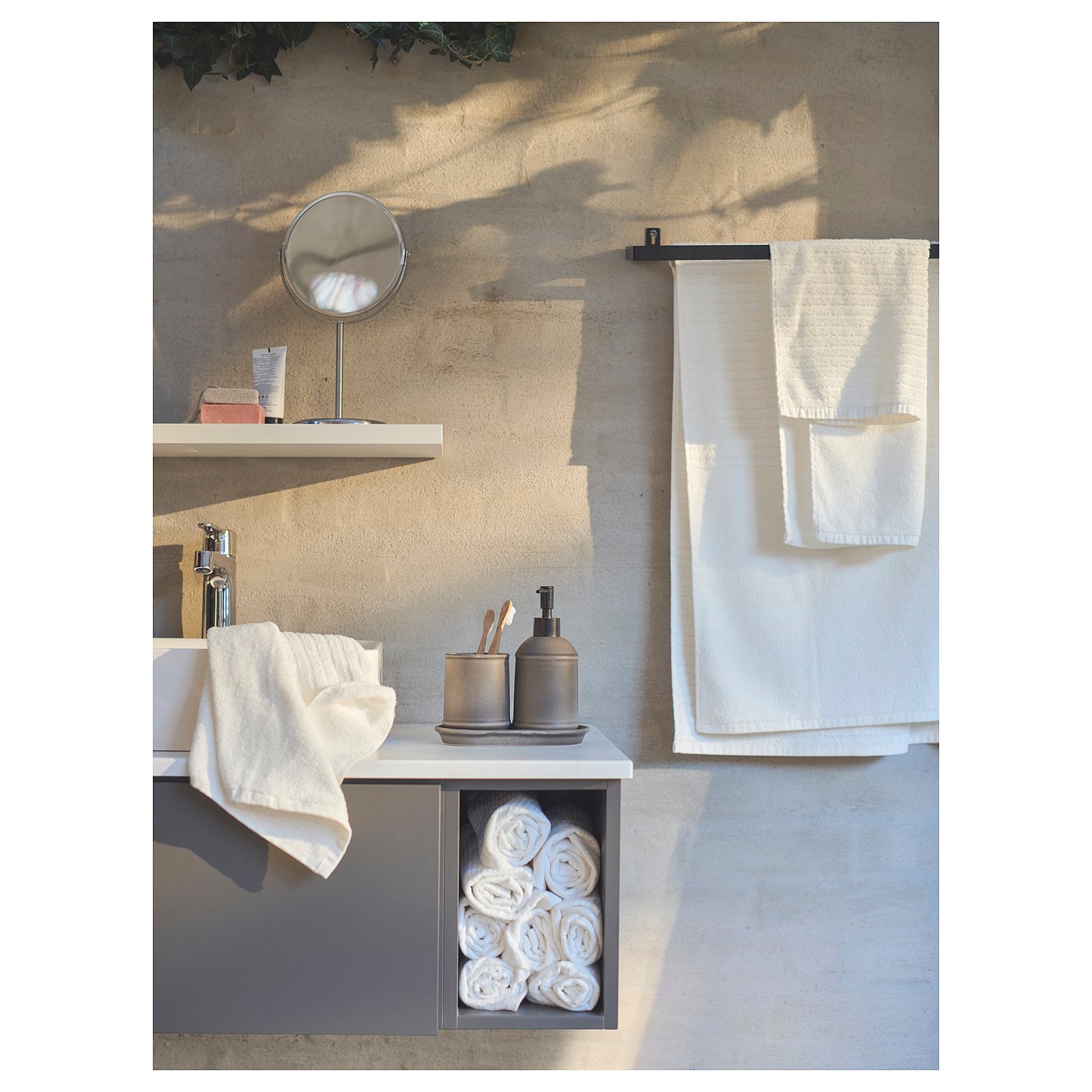 ins-image