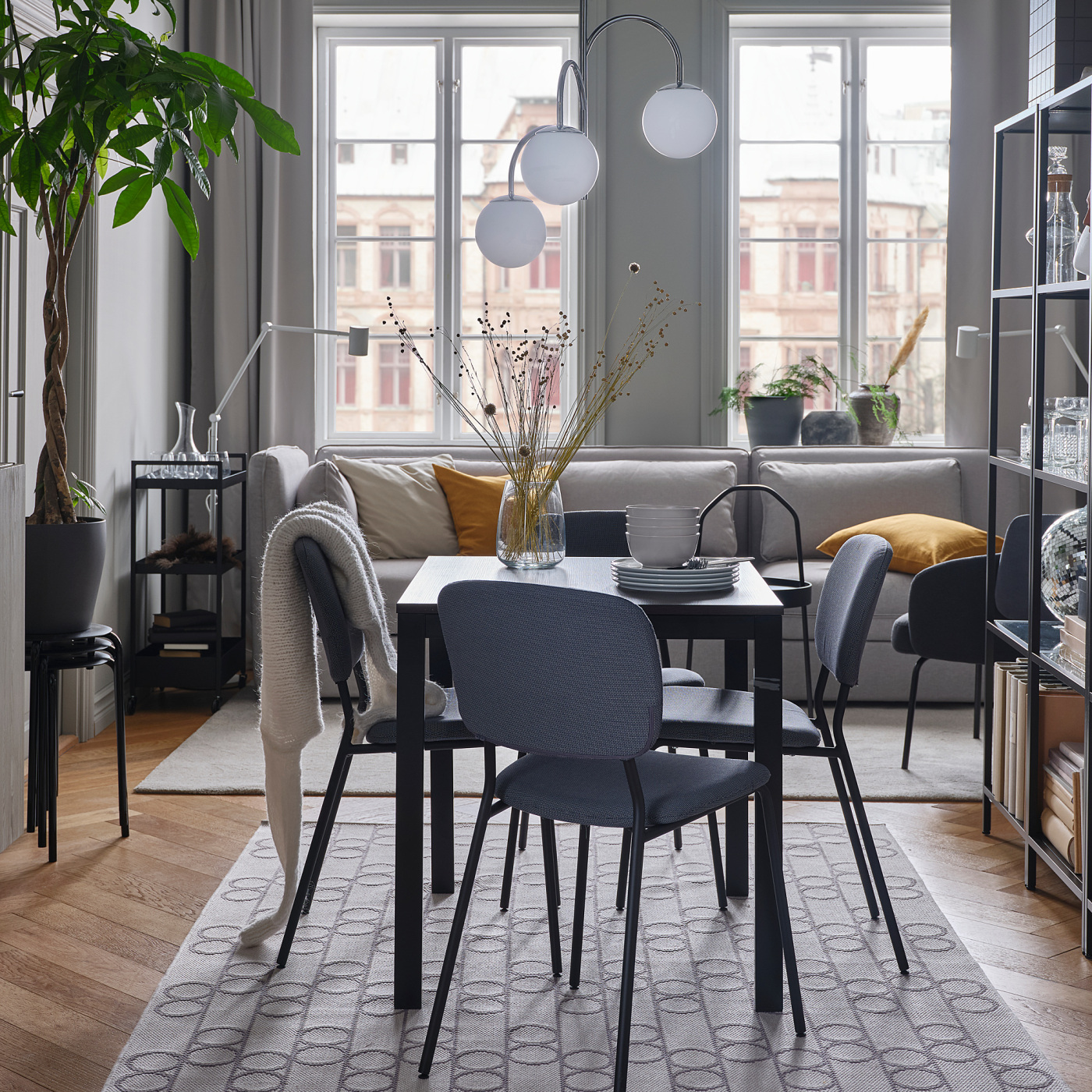 IKEA ダイニングテーブル vangsta VANGSTA extendable table black/dark brown - IKEA