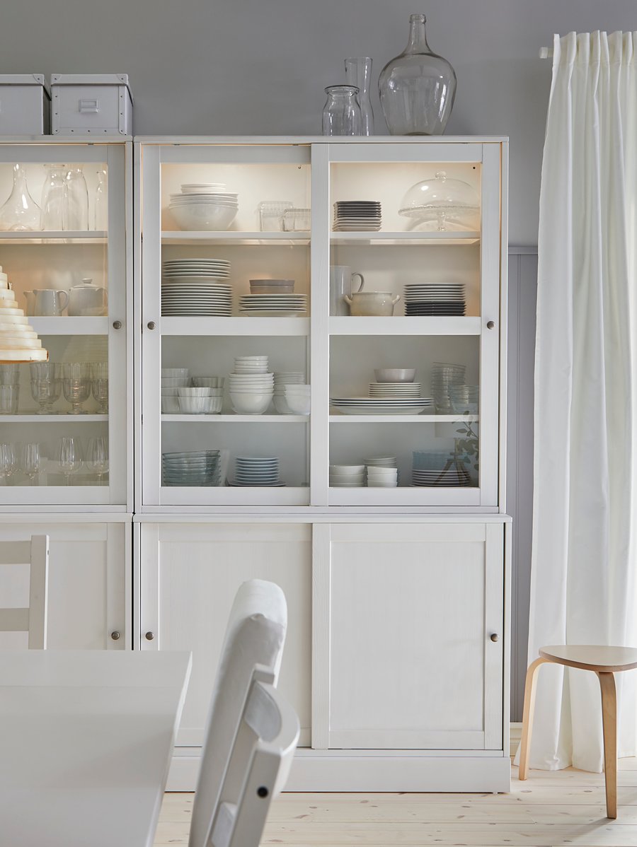A bright dining room where dreams are shared - IKEA