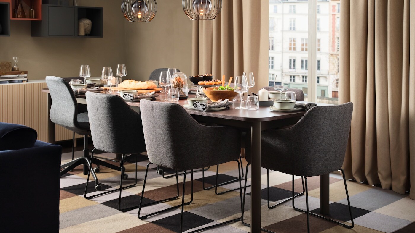 the full gallery of dining room ideas.