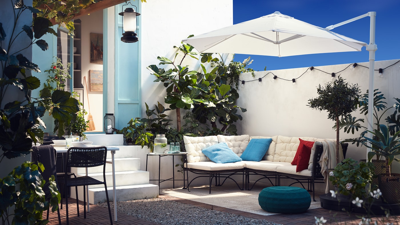 Furnishing a larger outdoor space is easy