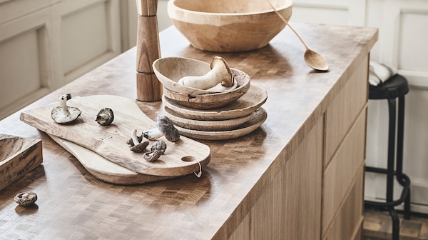 Made with a thin layer technique, IKEA SKOGSÅ worktop requires less raw material.