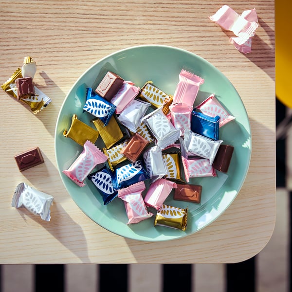 BELÖNING Mix of chocolates, 240 g