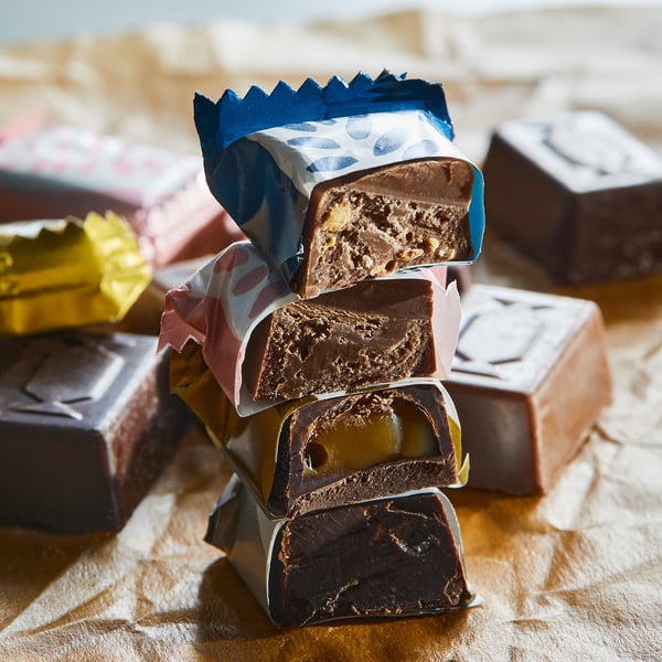 BELÖNING Mix of chocolates, 240 g
